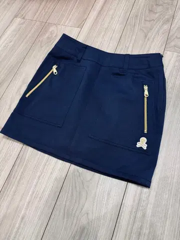 새상품 마크앤로나 스커트 S