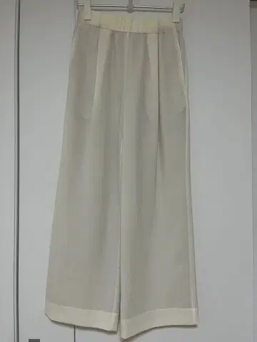 IENA 워셔블 아세테이트 트윌 턱 팬츠