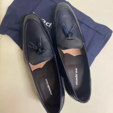 madraas 네이비 태슬 드레스 신발