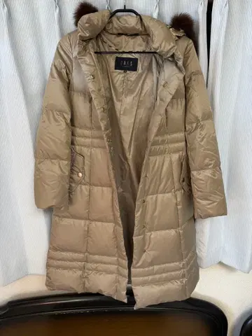 DAKS 여성용 다운 코트 사이즈 38