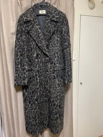 SLY 레오파드 무늬 롱 코트