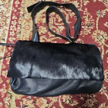 kawakawa 퍼 바디백