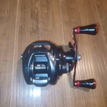 다이와 SV 베이트 낚시릴 블랙 오른쪽 핸들