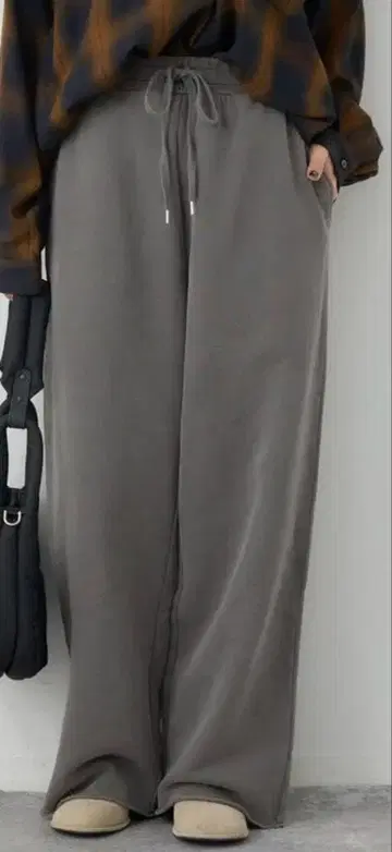 JOURNAL STANDARD 피그먼트 개더