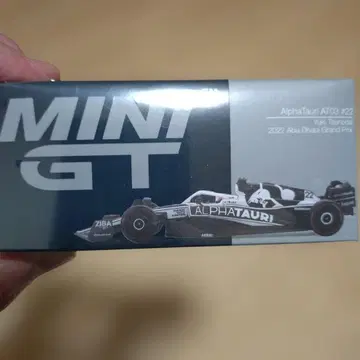 MINI GT AlphaTauri AT03 #22 1/64