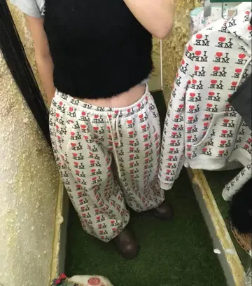 애슐리 윌리엄스 i hart me 맨투맨 후드티