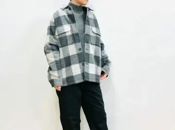 수플레얀 모크넥 스웨터