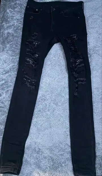 mnml 슬림핏 데님 28 black