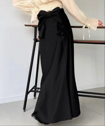 JUNOAH 백리본 머메이드 스커트 블랙