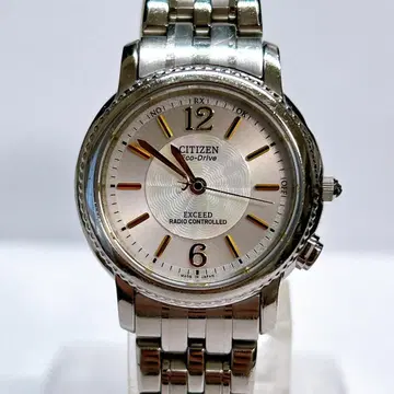 시티즌 엑시드 전파 시계 여성용 솔라 시계 쉘 다이얼 y2k