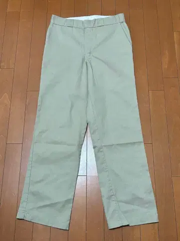 Dickies 베이지 치노 팬츠 사이드 포켓 포함