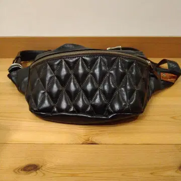 토이즈 맥코이 바디 백