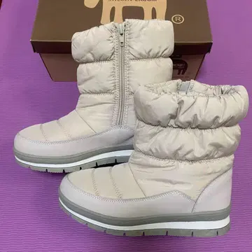 LAST 가격 인하 MOZ 쿠슈쿠슈 snow 부츠 숏 기장 M 사이즈