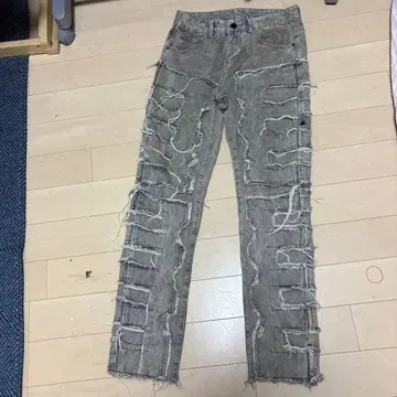 데미지 가공 그레이 데님 팬츠