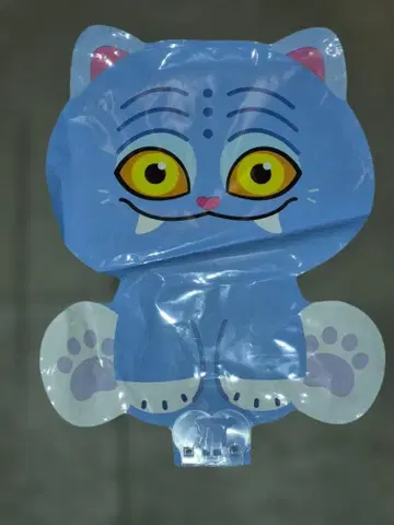 KROPT DEKOPON HUNTERS 고양이 디자인