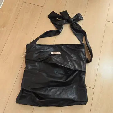 melt the lady 멜트더레이디 knot shoulder bag