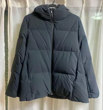 [ 클리닝 완료 ] 유니클로 심리스 다운 자켓 블랙