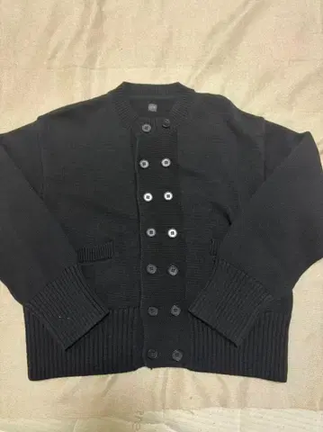 타이가 타카하시 블랙 니트 가디건 40