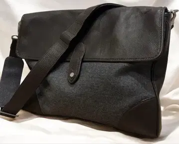 [ 실속,세련됨 ] 브룩스브라더스 숄더백