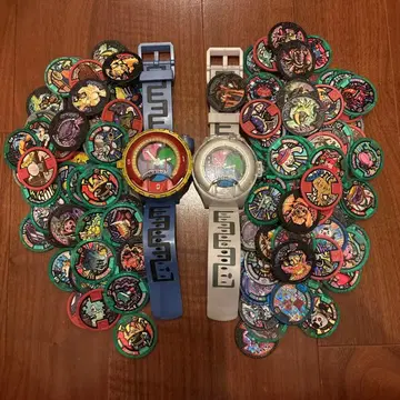 요괴워치 2개와 메달 약 125개 세트 판매