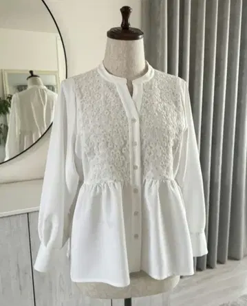 Jours 플러스 블라우스 카모마일 화이트 3L