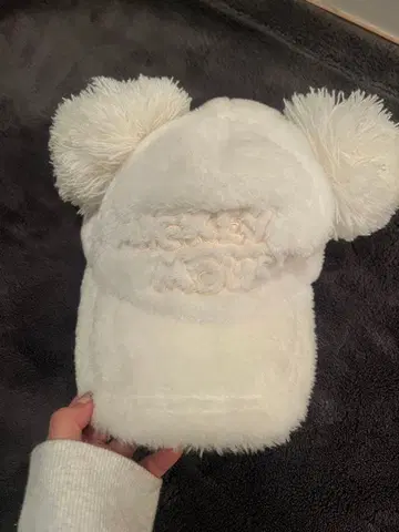 미키 귀 달린 화이트 캡