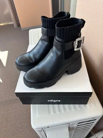 diana 스니커즈 부츠