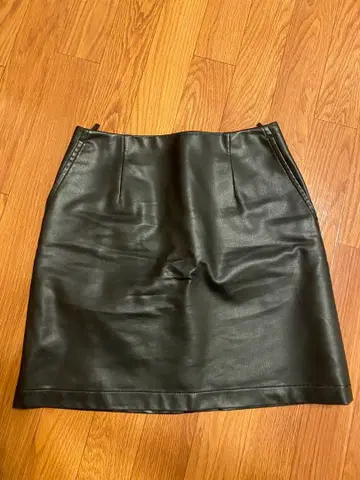 BEAUTY&YOUTH 블랙 가죽 스커트