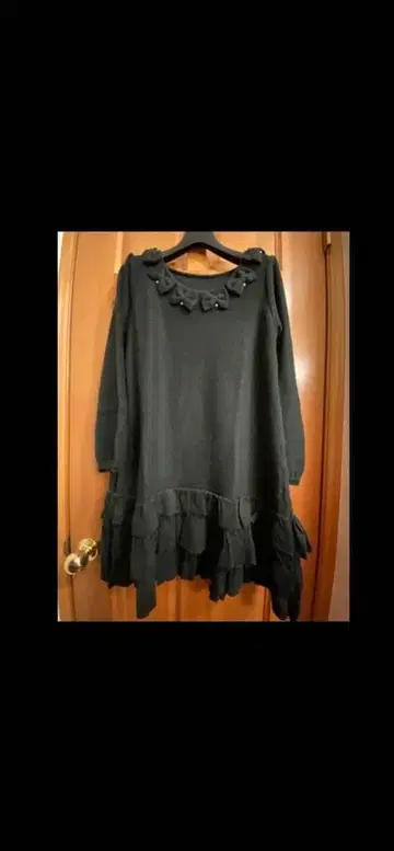 앤드러브 화려한 데콜테 러블리 니트 원피스 블랙 L