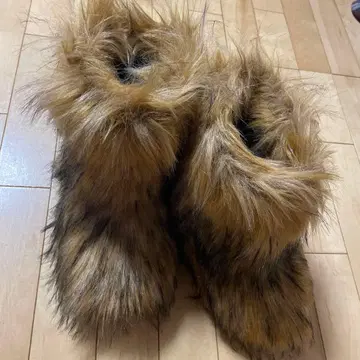 브라운 퍼 어그 부츠 23.5cm
