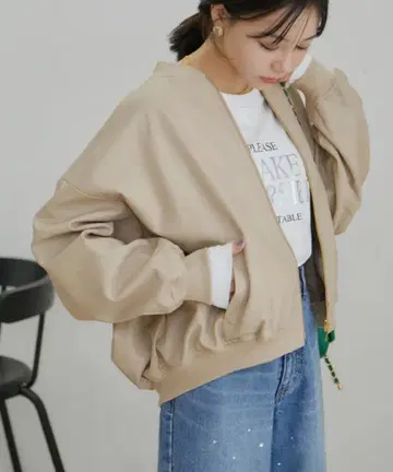 VIS* [STAYC J 착용] 인조 가죽 모듬 블루종