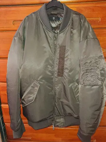 +J MA-1 스타일 자켓 XL 다크 브라운