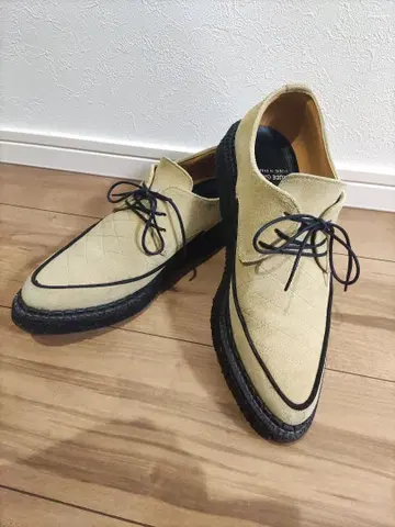 루드 갤러리 러버 서울 26 베이지 스웨이드