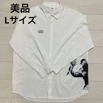 [레어] 뱅크시 꽃다발을 던지는 남자 셔츠 L