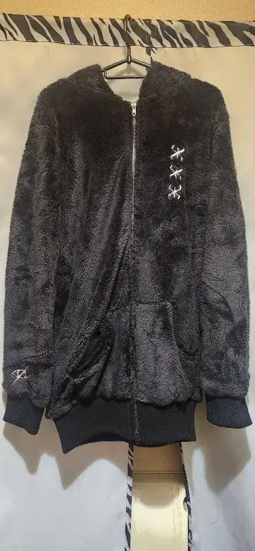 블랙 플리스 자켓