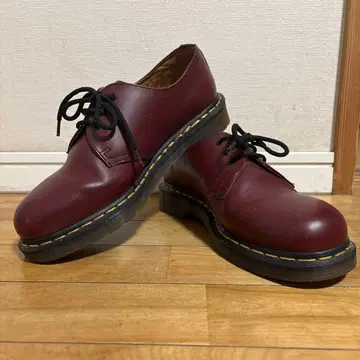 닥터마틴 3홀 신발 체리 레드 26cm