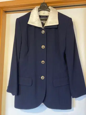 PLATINUM 네이비 자켓과 스커트 세트