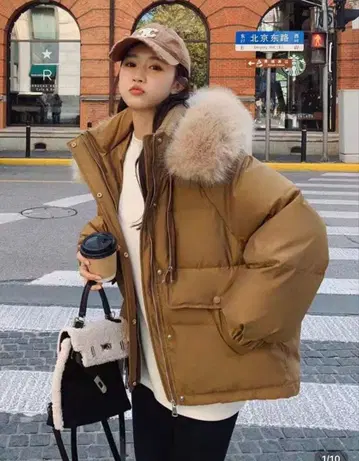 브라운 퍼(fur)가 달린 패딩 자켓