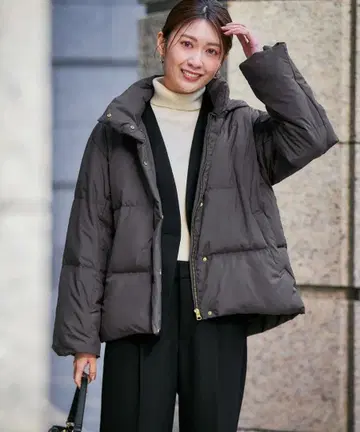 [2WAY/잡지 InRed(타카라지마샤) 게재] 스탠드 넥 숏 다운 자켓