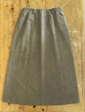 마가렛호웰 브라운 울 스커트