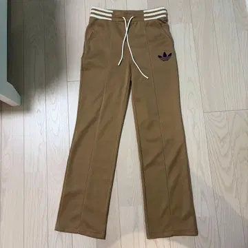 adidas 브라운 트랙 팬츠 M