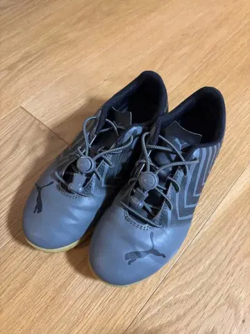 푸마 풋살화 21.5cm