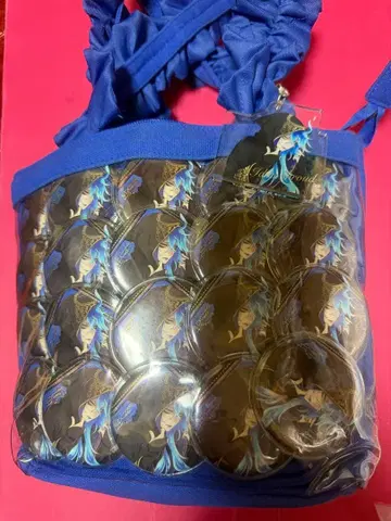 트위스티드 원더랜드 트위스테 이데아 식전 캔뱃지 이타백 파랑