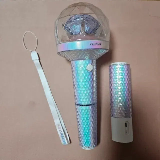 세븐틴 응원봉 ver.2 뉴럿봉 + 파워뱅크