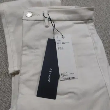 띠어리 J BRANDO 제깅스 화이트 사이즈 26