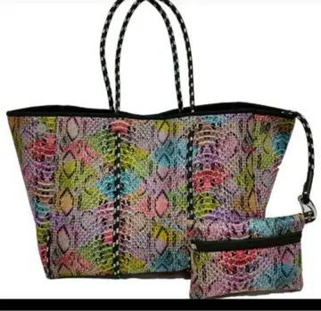 컬러풀 뱀 패턴 토트백 파우치 대용량 개성있는 A4 사이즈 오샤레