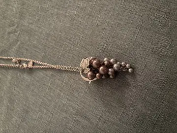 포도 디자인 목걸이 실버 계열