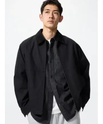 유니클로 집업 숏 블루종