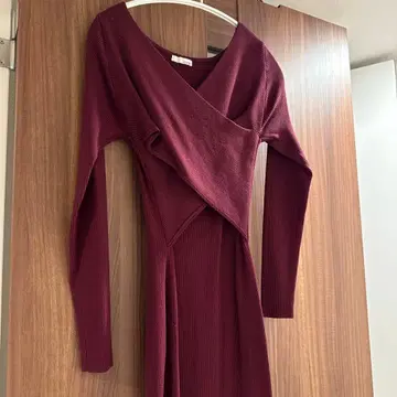 리젝시 카슈쿨 리브 니트 원피스