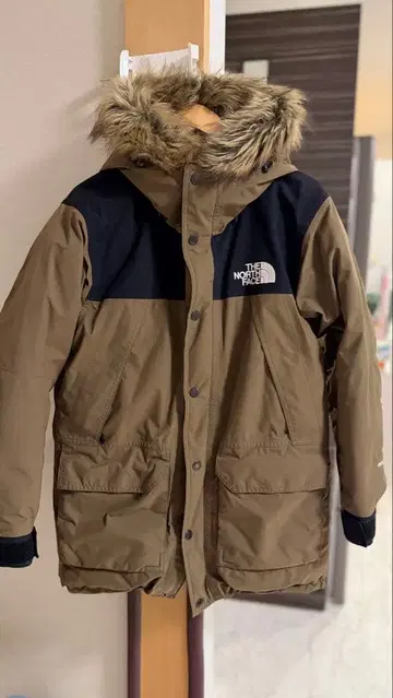 THE NORTH FACE 마운틴 다운 코트 M 카키 GORE-TEX